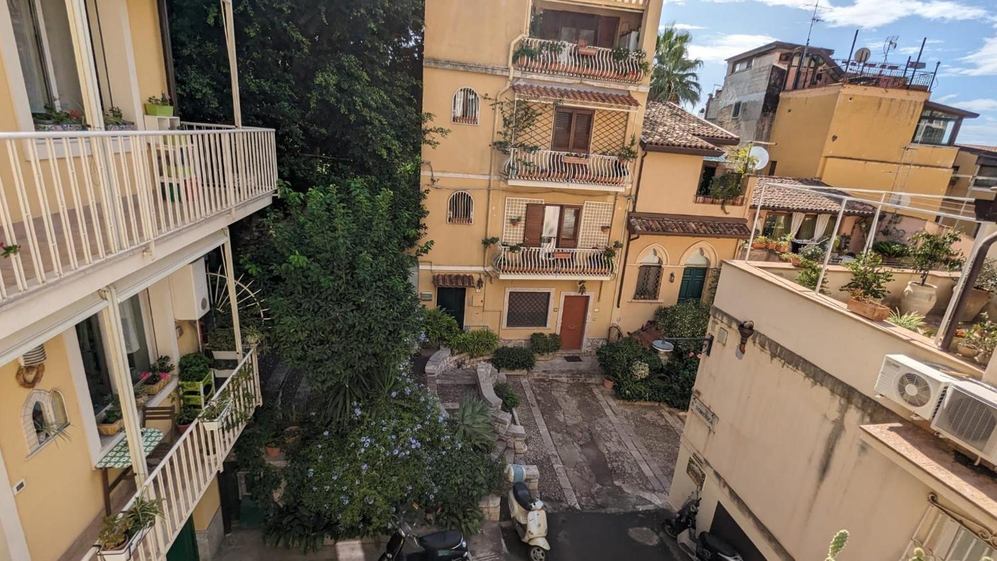 Opuntia Charming Rooms Taormina Esterno foto
